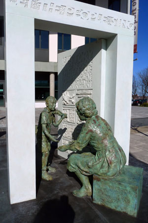 Helen Crummy Statue
